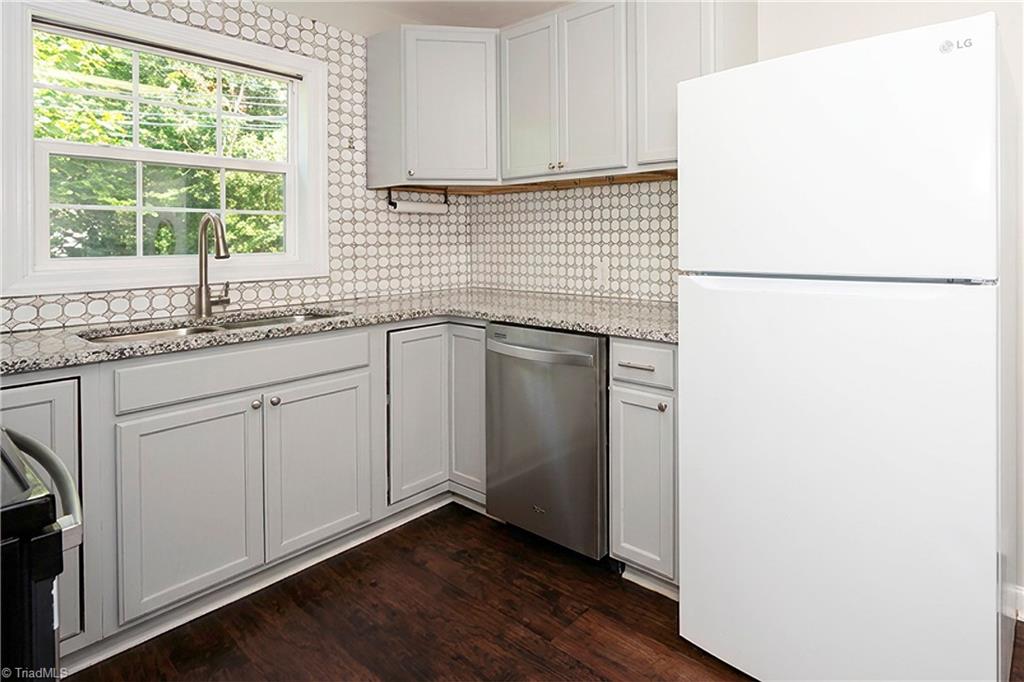 1760 Polo Road Winston-Salem, NC 27106 - Photo 5 of 49