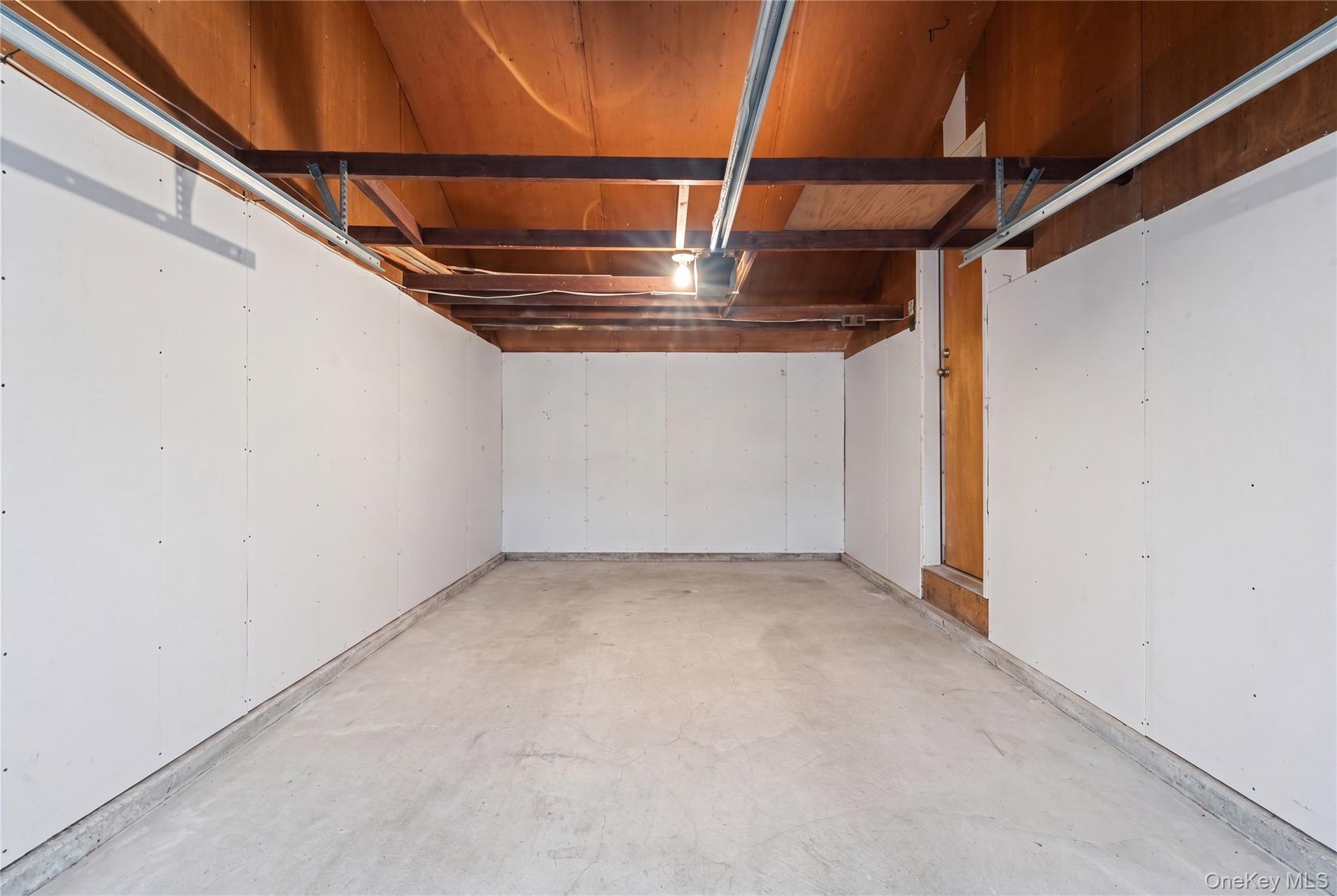 38 Hillvale Road Albertson, NY 11507 - Photo 21 of 30 Attached garage w/entry into home.