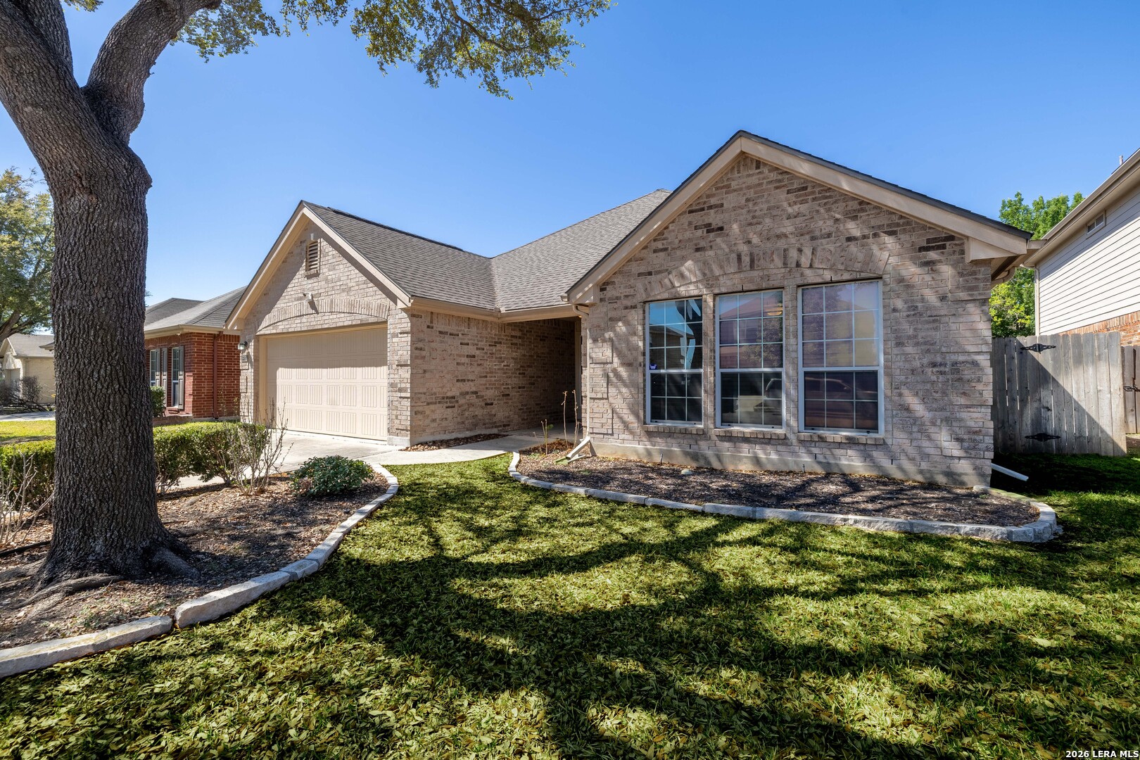 8927 Liberty View Converse, TX 78109 - Photo 2 of 23
