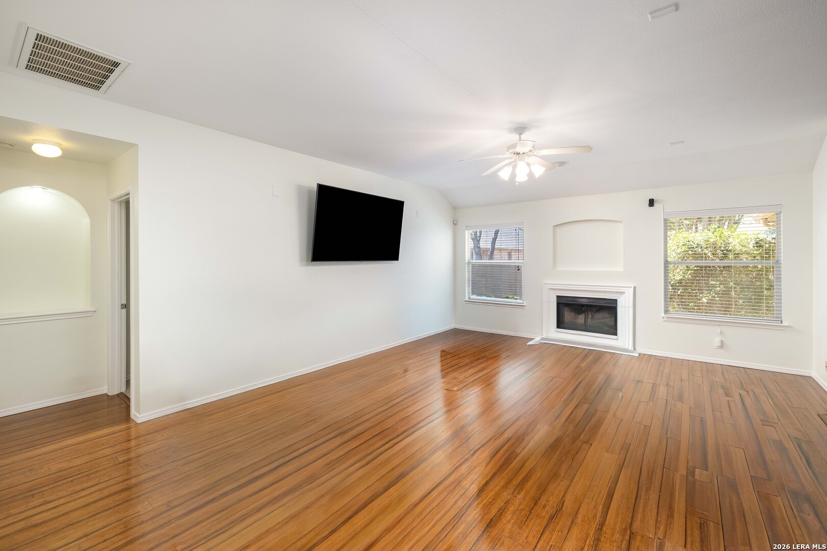 8927 Liberty View Converse, TX 78109 - Photo 4 of 23