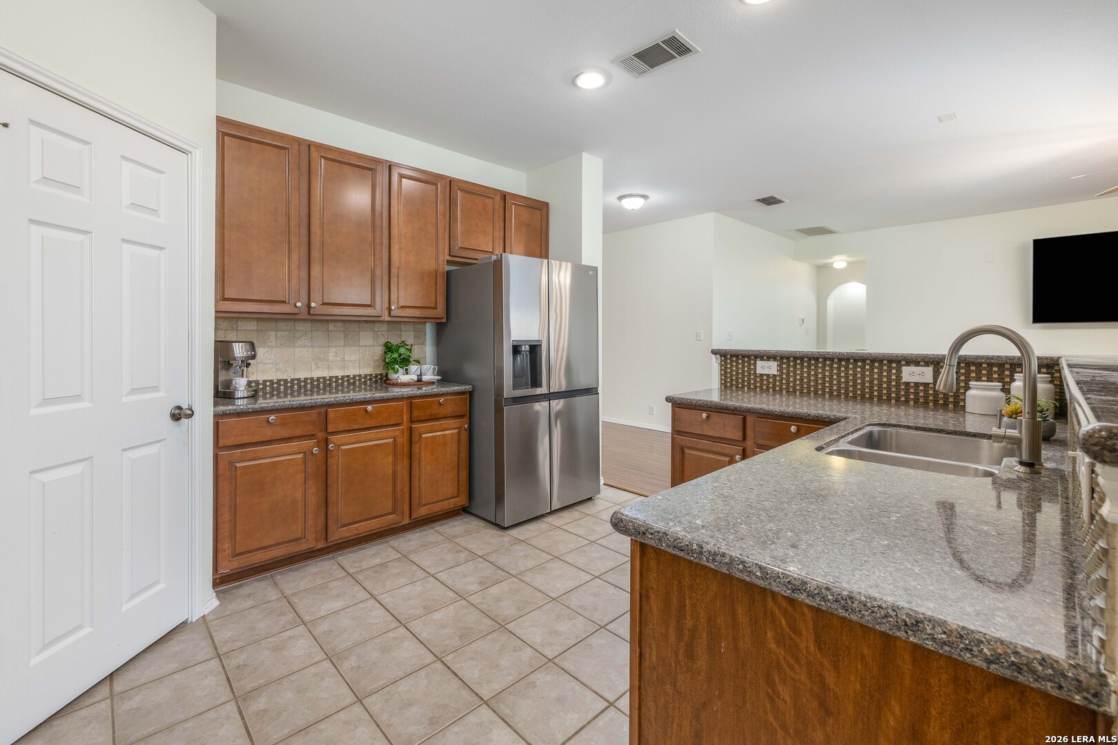 8927 Liberty View Converse, TX 78109 - Photo 7 of 23