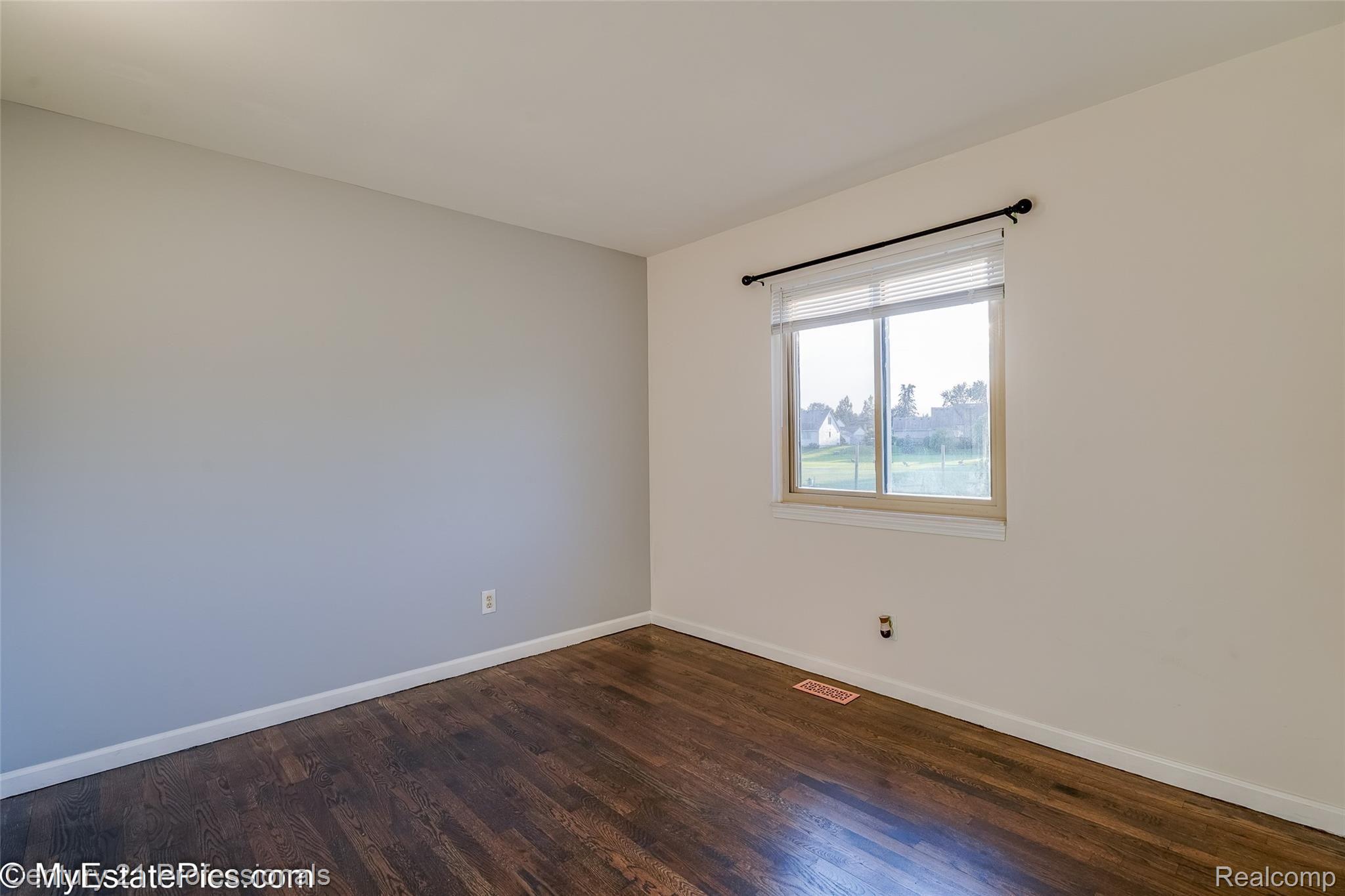 40768 West Mill Rd Court Novi, MI 48375 - Photo 42 of 55 40768 mill rd ct w Novi-48.jpg