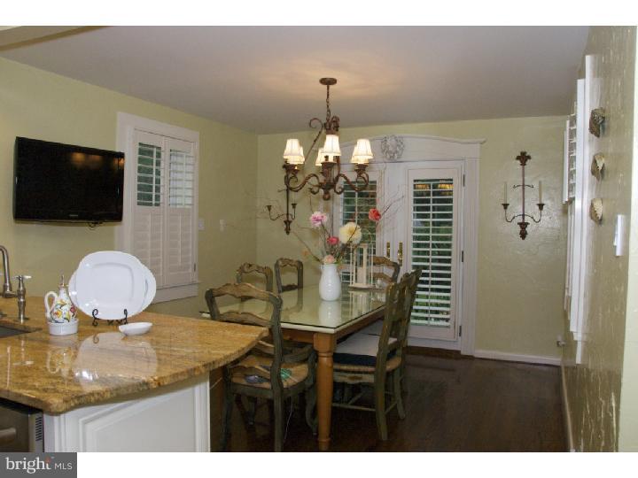 1390 Glenhardie Road Wayne, PA 19087 - Photo 3 of 22