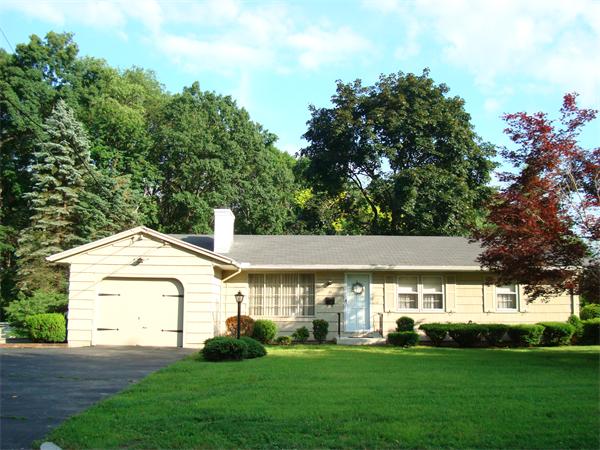 15 Candice Circle Springfield, MA 01107 - Photo 1 of 22 Gallery Image 1