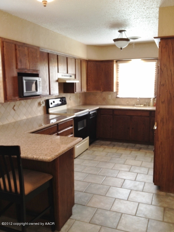 4805 Journey Street Amarillo, TX 79110 - Photo 13 of 37 Kitchen 2nd view