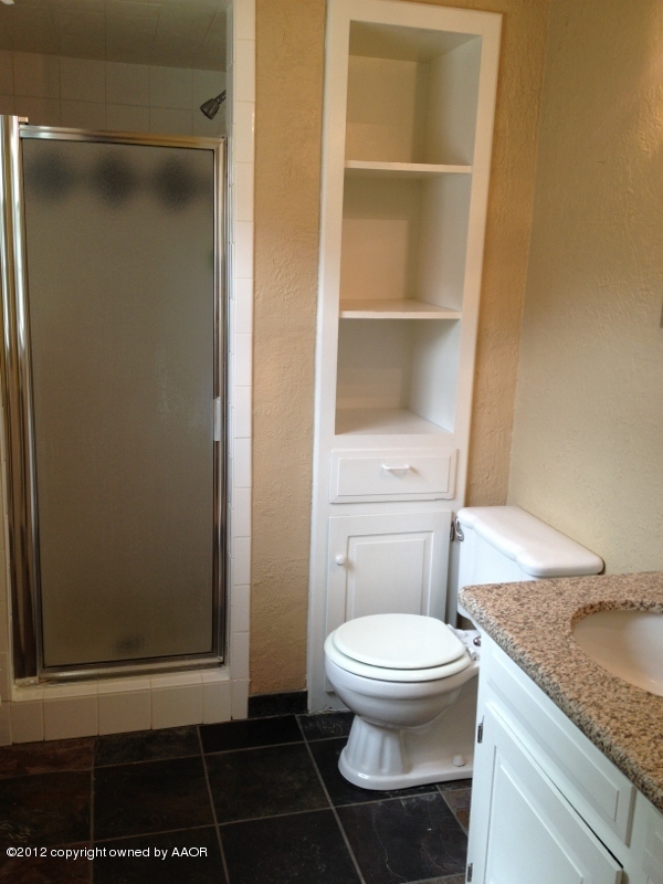 4805 Journey Street Amarillo, TX 79110 - Photo 20 of 37 Master Bath