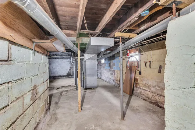 $1,295 | 230 West Prospect Street, Jackson, MI 49203