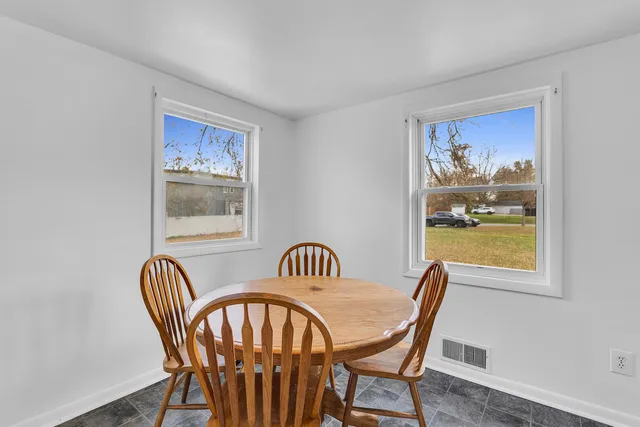 $1,295 | 230 West Prospect Street, Jackson, MI 49203