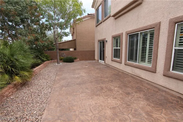 $2,350 | 9528 Victory Garden Avenue, Las Vegas, NV 89149
