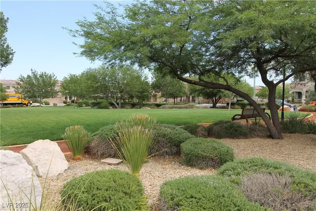 $2,350 | 9528 Victory Garden Avenue, Las Vegas, NV 89149