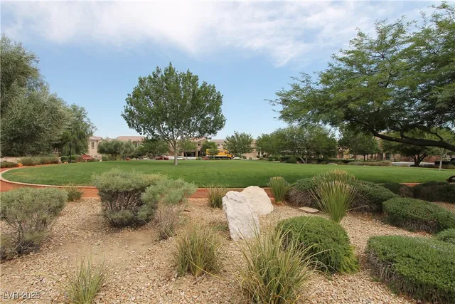 $2,350 | 9528 Victory Garden Avenue, Las Vegas, NV 89149