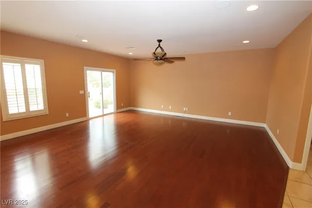 $2,350 | 9528 Victory Garden Avenue, Las Vegas, NV 89149