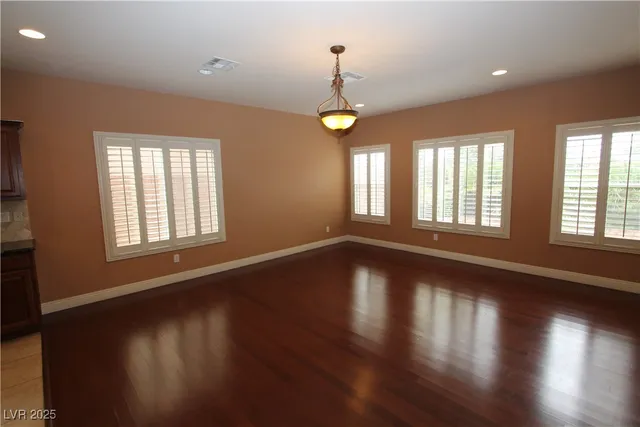 $2,350 | 9528 Victory Garden Avenue, Las Vegas, NV 89149