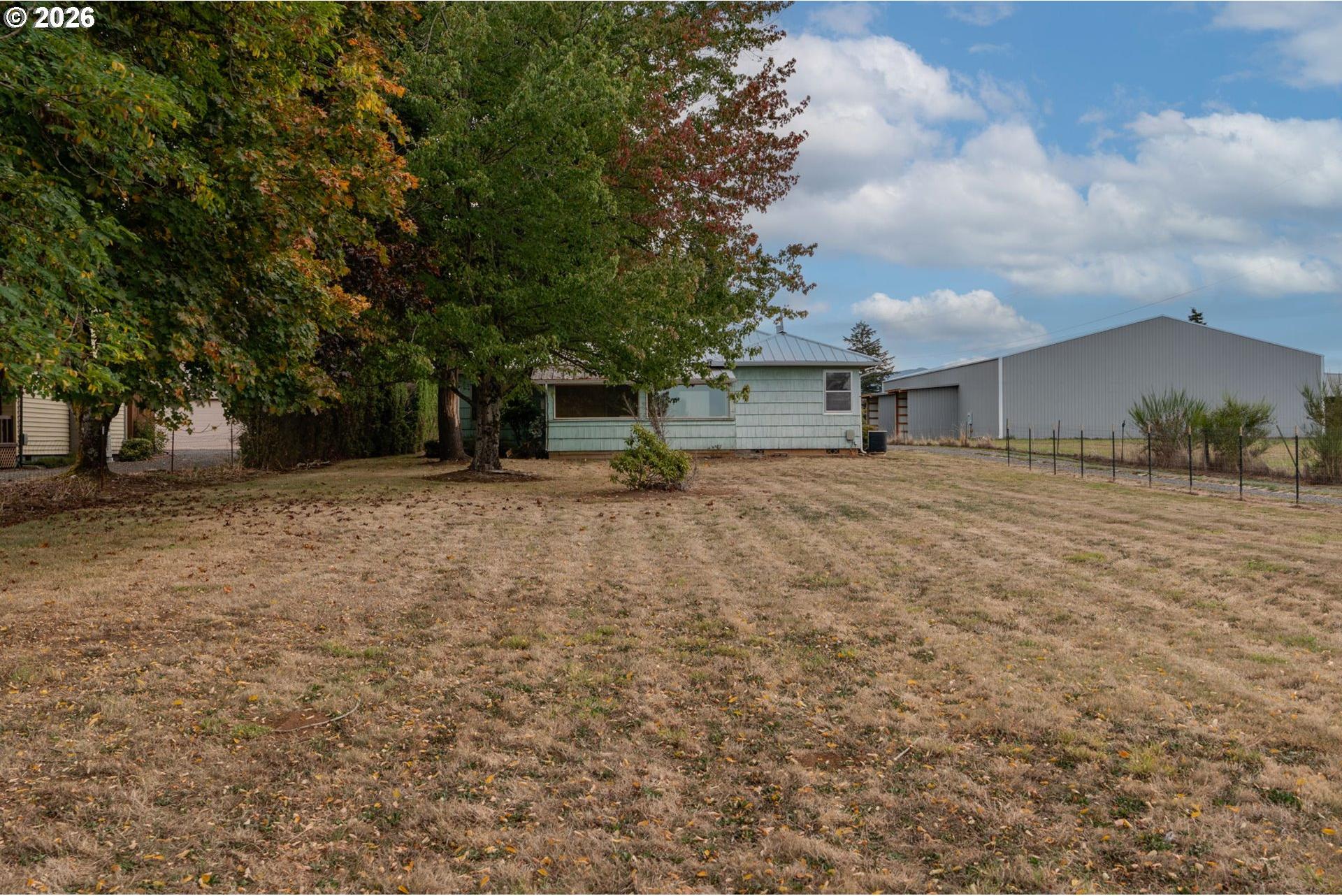 28900 Southeast Currin Road Estacada, OR 97023 - Photo 4 of 48 Gallery Image 4