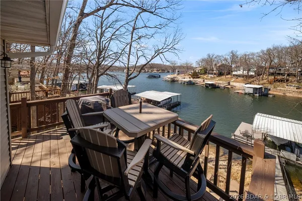 $584,000 | 32373 Island View Road, Gravois Mills, MO 65037