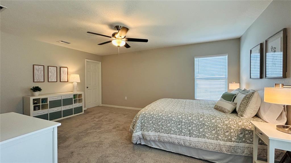 9475 Oakleaf Hammock Place Seffner, FL 33584 - Photo 8 of 31