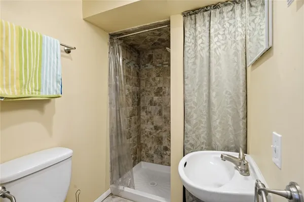 $459,900 | 37 Bank Street, Coventry, RI 02816