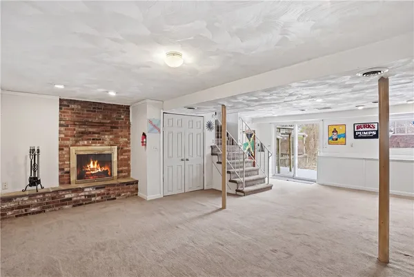 $459,900 | 37 Bank Street, Coventry, RI 02816