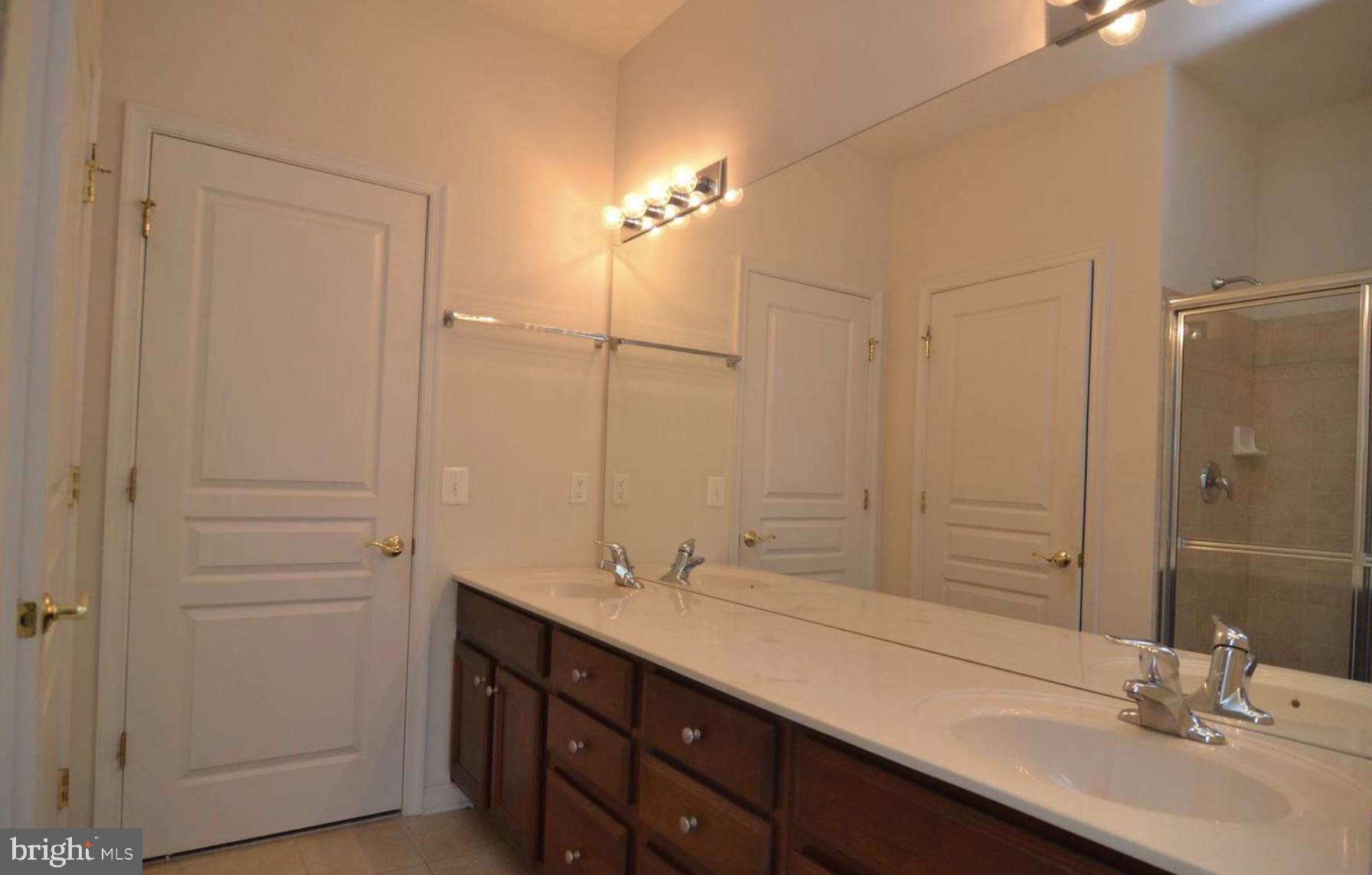 23 Lumber Mill Lane Voorhees, NJ 08043 - Photo 14 of 19