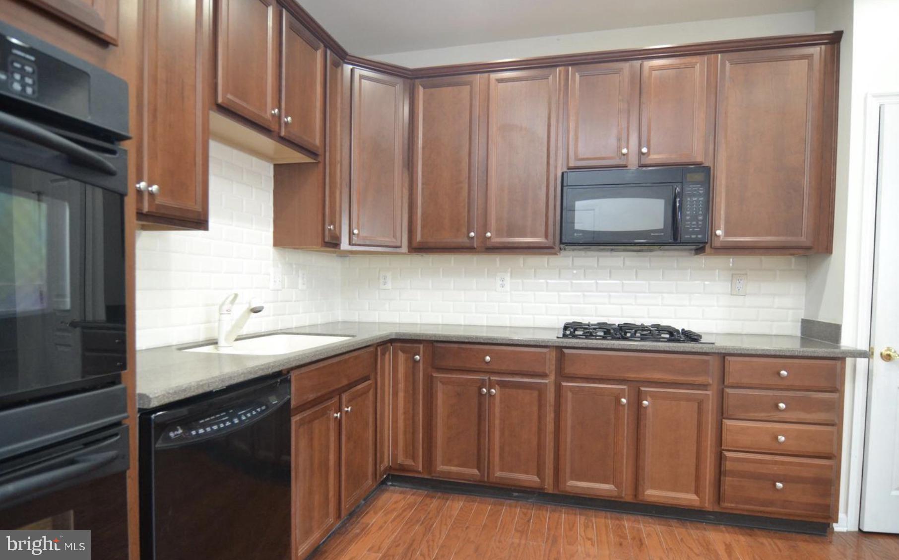 23 Lumber Mill Lane Voorhees, NJ 08043 - Photo 8 of 19