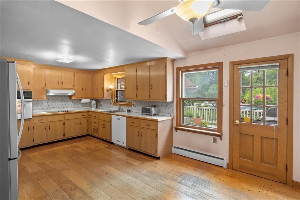 75 Lyons Drive Westwood, MA 02090 - Photo 6 of 42