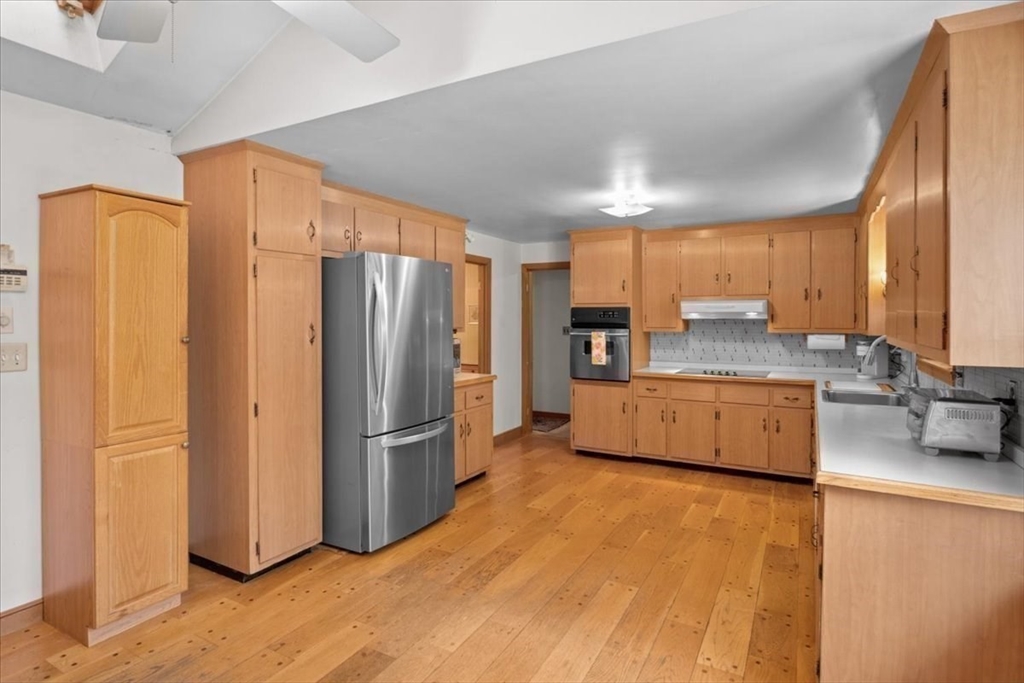 75 Lyons Drive Westwood, MA 02090 - Photo 7 of 42