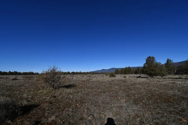 a view of mountain view with mountain