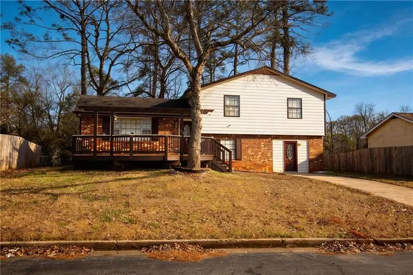 $219,500 | 6566 Melandre Drive, Morrow, GA 30260