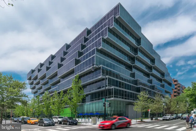 $4,450 | 1110 23rd Street Northwest, Unit PH12, Washington, DC 20037