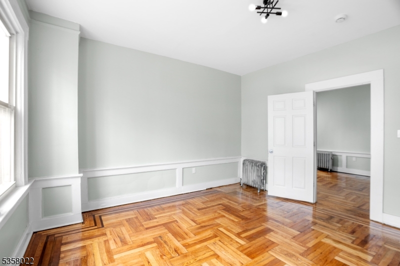 51 Schley Street Newark, NJ 07112 - Photo 14 of 27