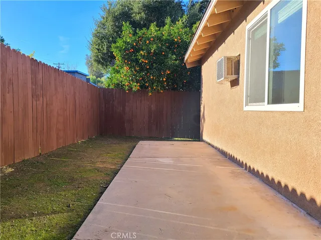 $1,495 | 12567 Knoll Drive, Unit B, Redlands, CA 92373