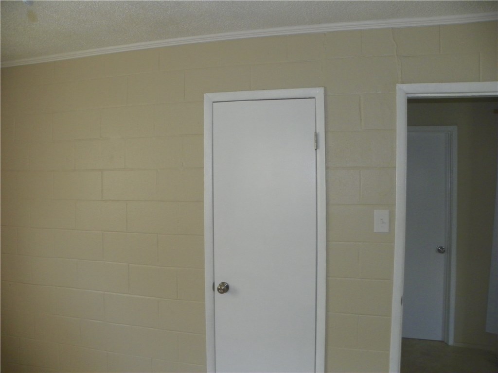 2610 Rogers Avenue Austin, TX 78722 - Photo 6 of 15