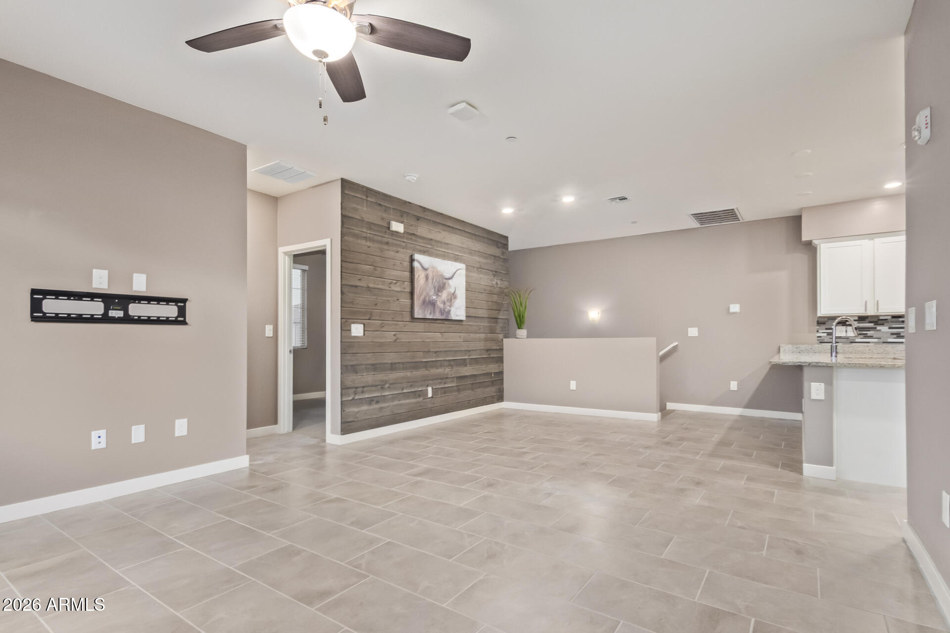 2774 South Decatur Drive, Unit 103 Gilbert, AZ 85295 - Photo 5 of 38 05 - Decatur