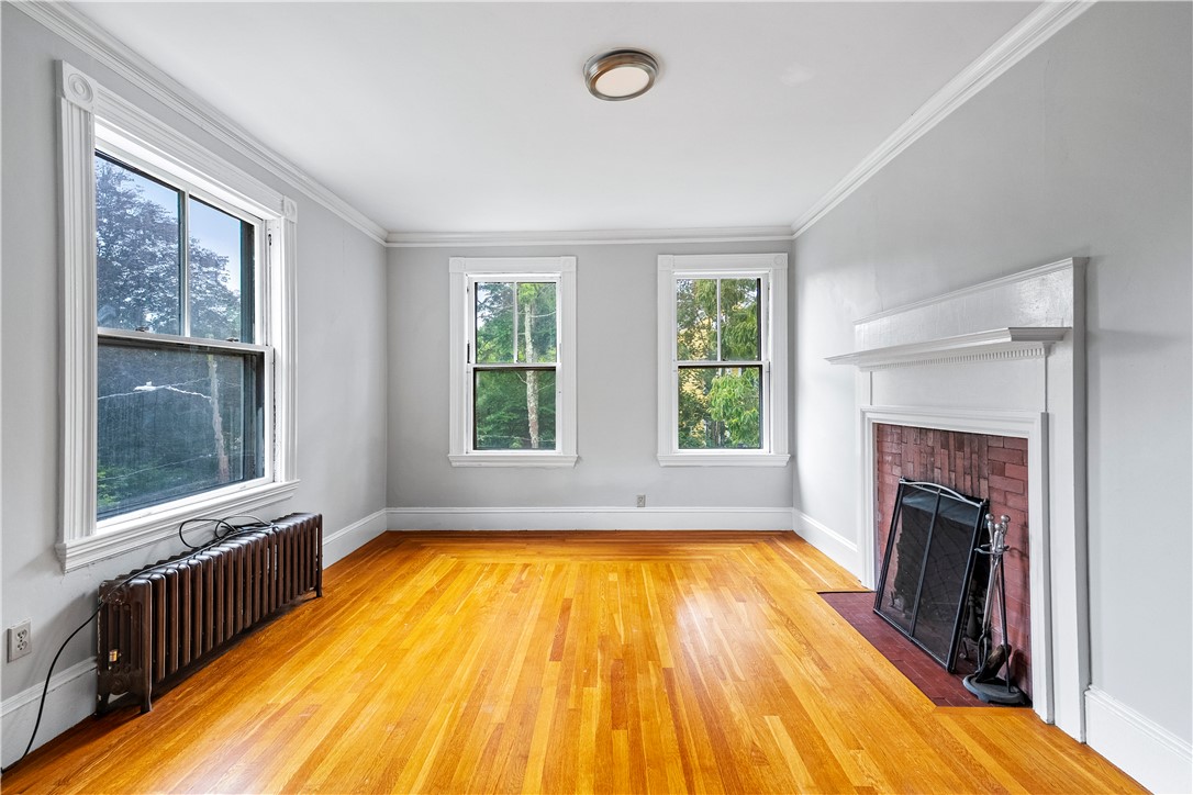 733 Pleasant Street Pawtucket, RI 02860 - Photo 32 of 49 U2 Living Room
