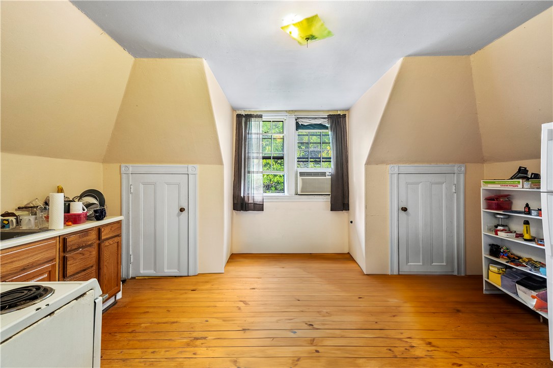 733 Pleasant Street Pawtucket, RI 02860 - Photo 45 of 49 U3 Kitchen