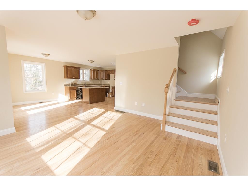 7 Indian Hill Road Sandown, NH 03873 - Photo 2 of 11 Gallery Image 2