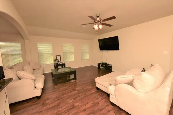 $2,400 | 3217 Jackal Drive, Lorena, TX 76655