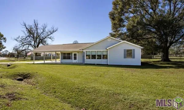 $280,000 | 19860 Highway 77, Grosse Tete, LA 70740