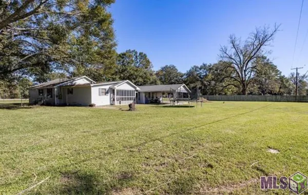 $280,000 | 19860 Highway 77, Grosse Tete, LA 70740