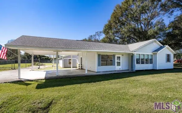 $280,000 | 19860 Highway 77, Grosse Tete, LA 70740