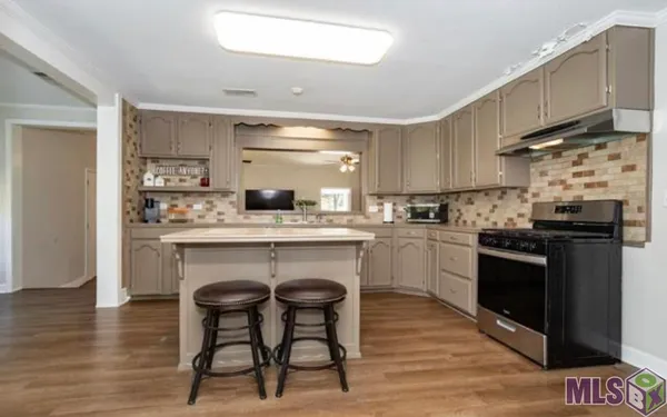 $280,000 | 19860 Highway 77, Grosse Tete, LA 70740