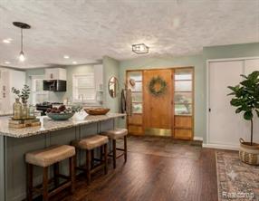 330 Cole Road Monroe, MI 48162 - Photo 3 of 27