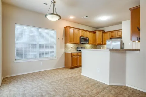 $295,000 | 187 Castleridge Drive, Unit B, Little Elm, TX 75068