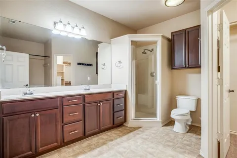 $295,000 | 187 Castleridge Drive, Unit B, Little Elm, TX 75068