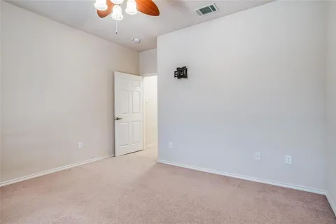 $295,000 | 187 Castleridge Drive, Unit B, Little Elm, TX 75068