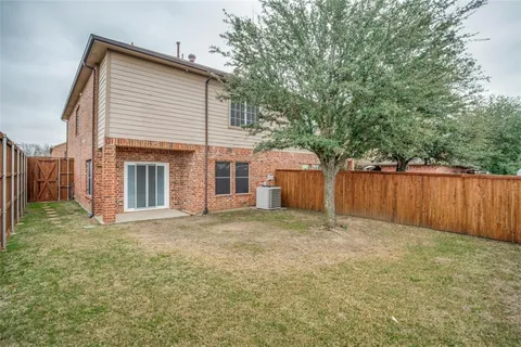 $295,000 | 187 Castleridge Drive, Unit B, Little Elm, TX 75068
