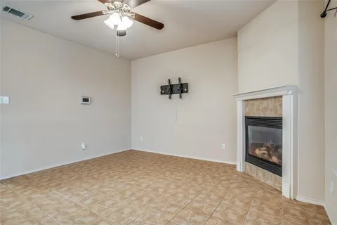 $295,000 | 187 Castleridge Drive, Unit B, Little Elm, TX 75068