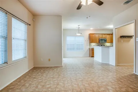 $295,000 | 187 Castleridge Drive, Unit B, Little Elm, TX 75068