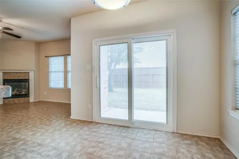 $295,000 | 187 Castleridge Drive, Unit B, Little Elm, TX 75068