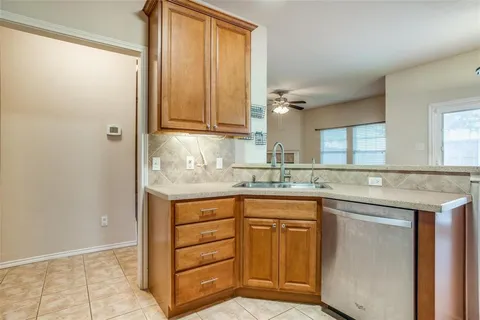 $295,000 | 187 Castleridge Drive, Unit B, Little Elm, TX 75068